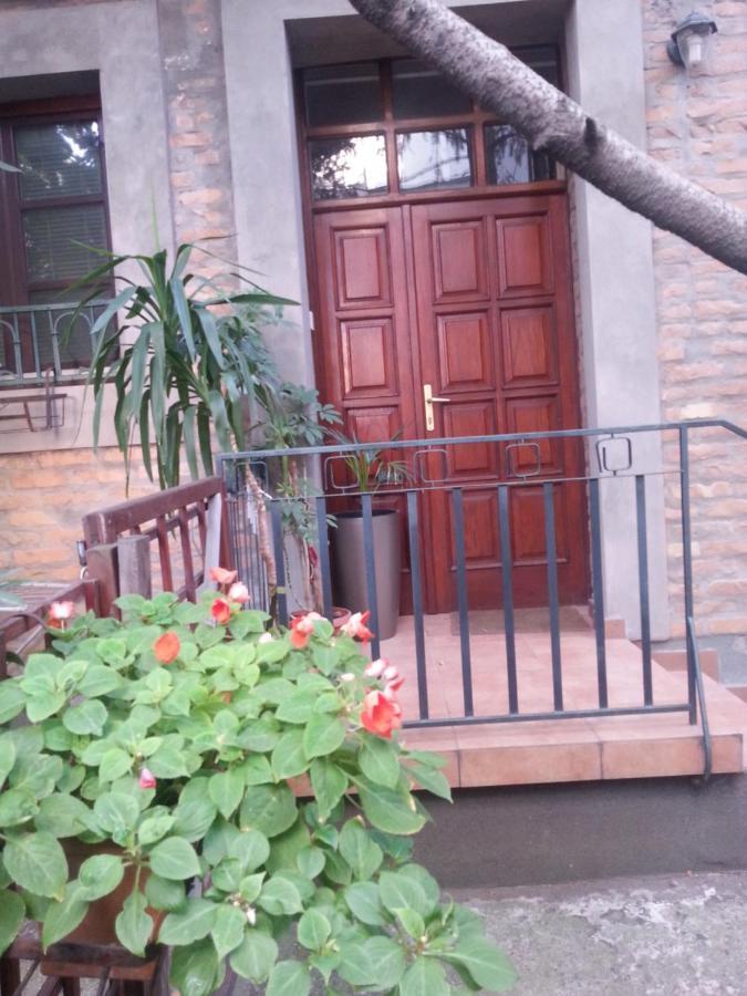 Studio Hram Belgrado Exterior foto